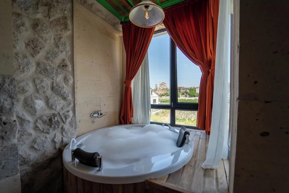 Luxury Süit, 1 En Büyük (King) Boy Yatak, Balkon/Veranda, Resort Manzaralı