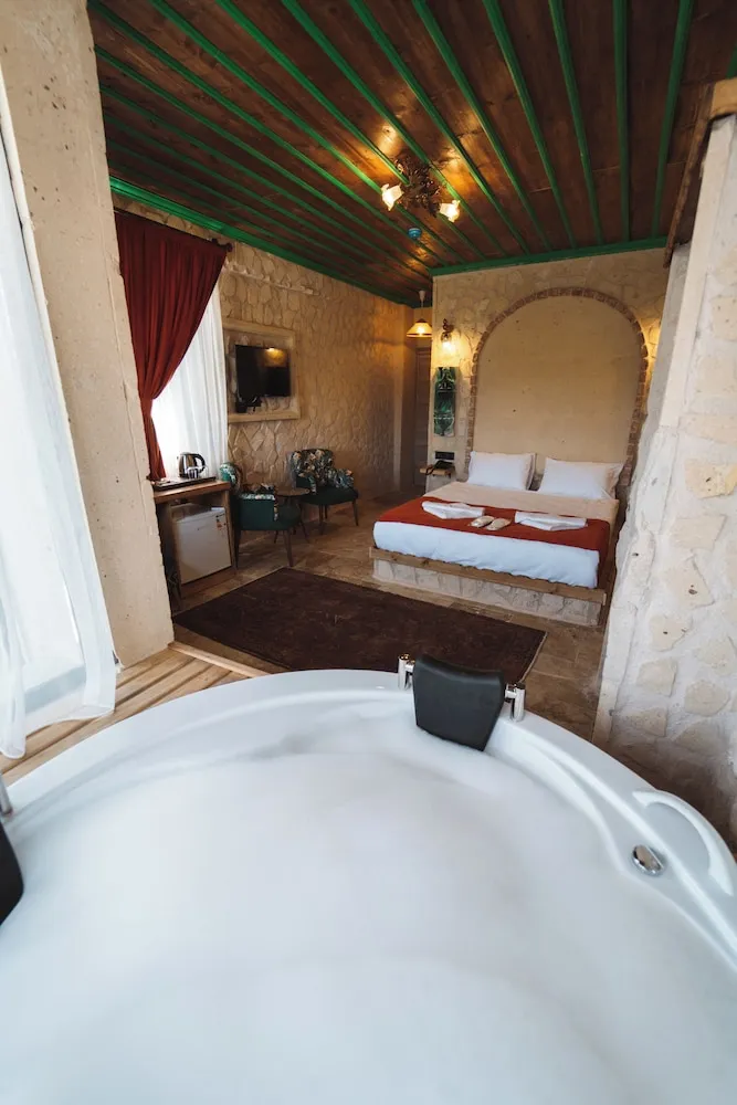 Luxury Süit, 1 En Büyük (King) Boy Yatak, Balkon/Veranda, Resort Manzaralı