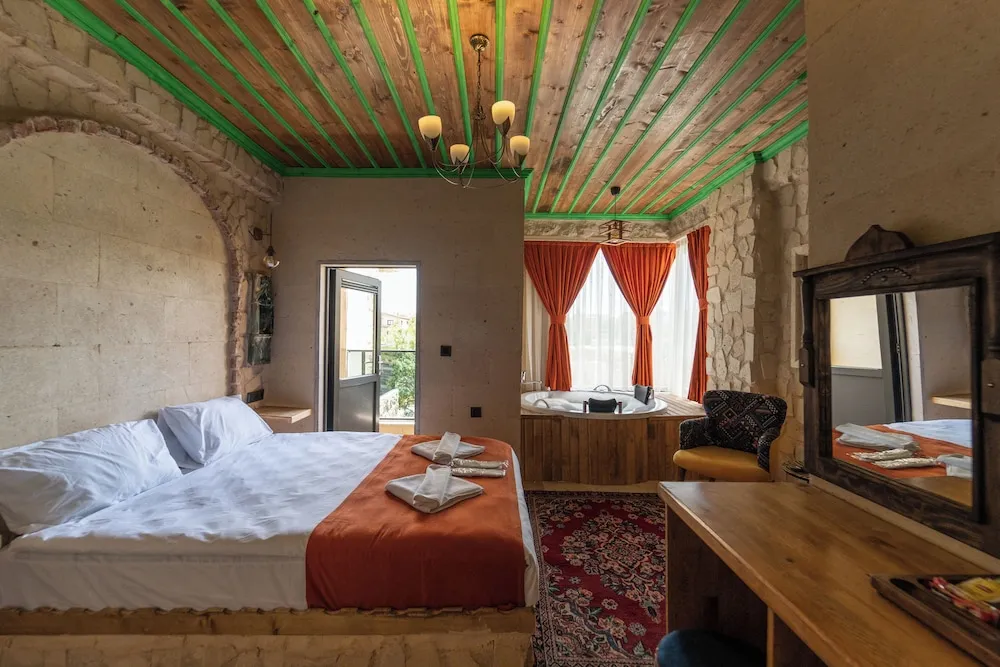Luxury Süit, 1 En Büyük (King) Boy Yatak, Balkon/Veranda, Resort Manzaralı