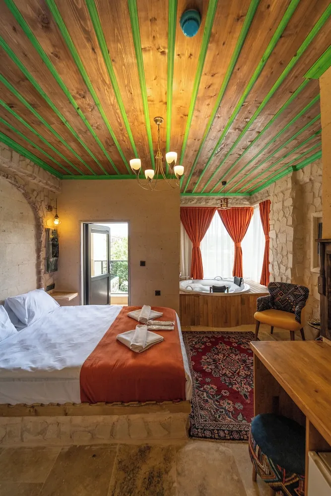Luxury Süit, 1 En Büyük (King) Boy Yatak, Balkon/Veranda, Resort Manzaralı