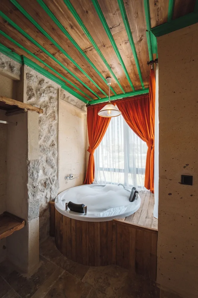 Luxury Süit, 1 En Büyük (King) Boy Yatak, Balkon/Veranda, Resort Manzaralı