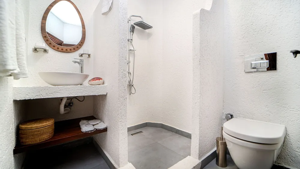 Deluxe Oda, Havuz Manzaralı