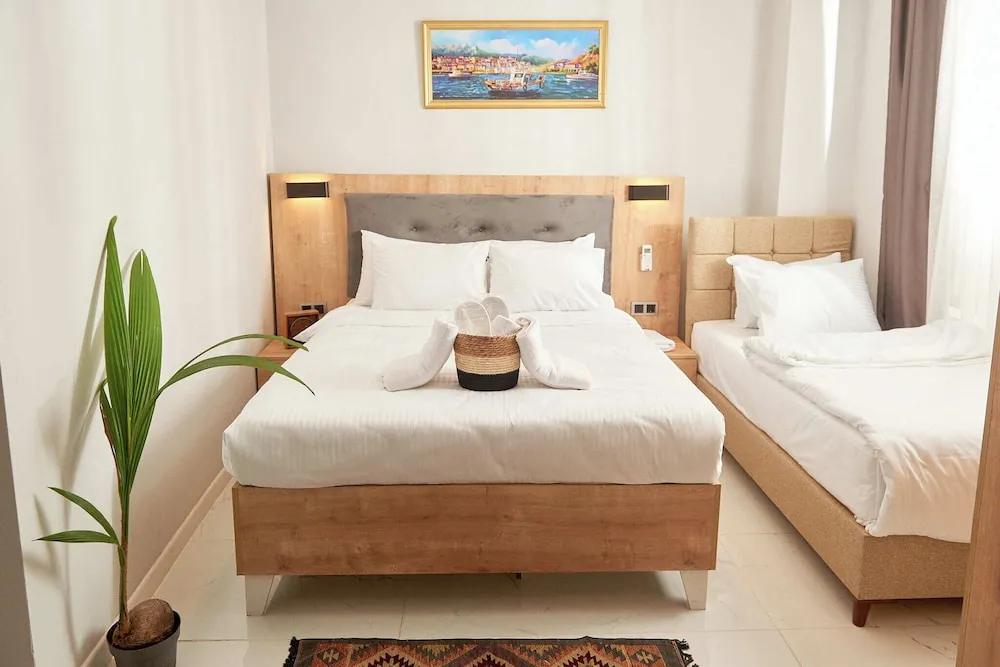Deluxe Üç Kişilik Oda