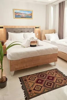 Mardes Hotel