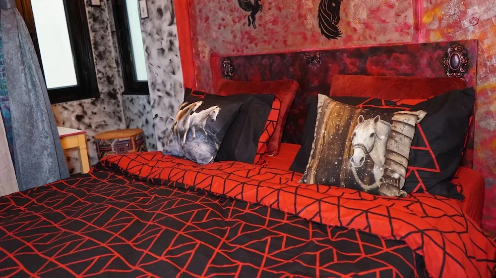 Comfort Tek Büyük Yataklı Oda