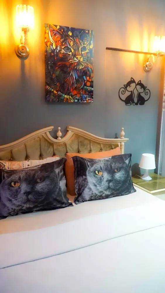 Comfort Tek Büyük Yataklı Oda