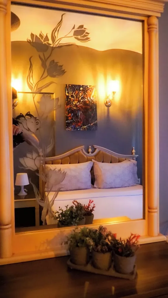 Comfort Tek Büyük Yataklı Oda