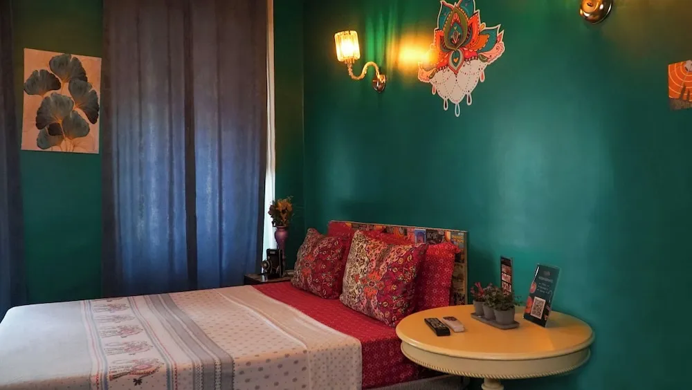 Comfort Tek Büyük Yataklı Oda