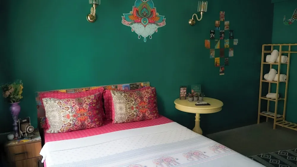 Comfort Tek Büyük Yataklı Oda