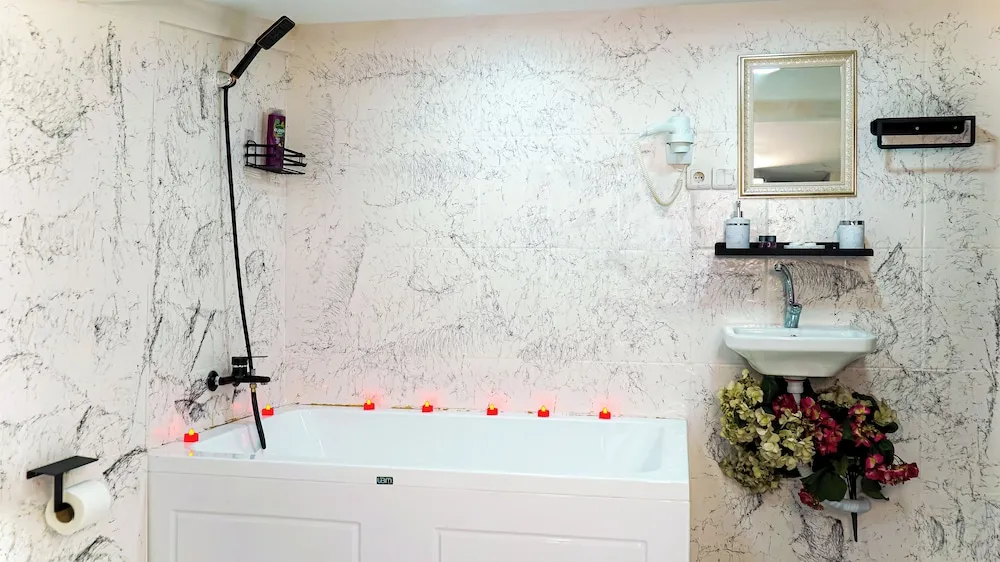 Romantic Tek Büyük Yataklı Oda, Şehir Manzaralı