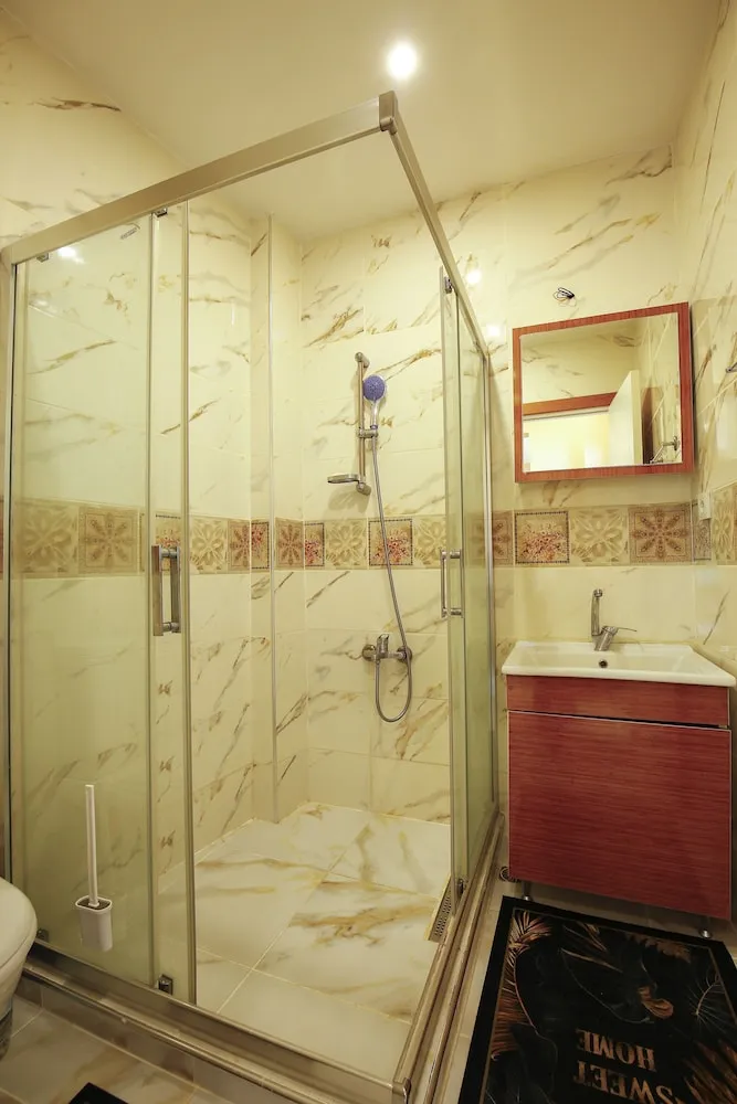 Condo, 1 Queen Bed, Non Smoking, City View (Mevlanakapi OnCephe 1+1 D5)