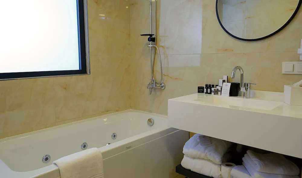 Family Oda, 1 Büyük (Queen) Boy Yatak ve Çekyat, Sigara İçilmez, Şehir Manzaralı