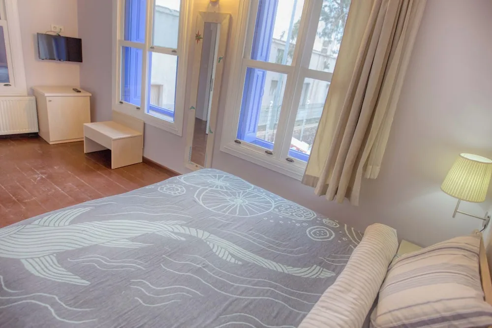 Standard Tek Büyük Yataklı Oda