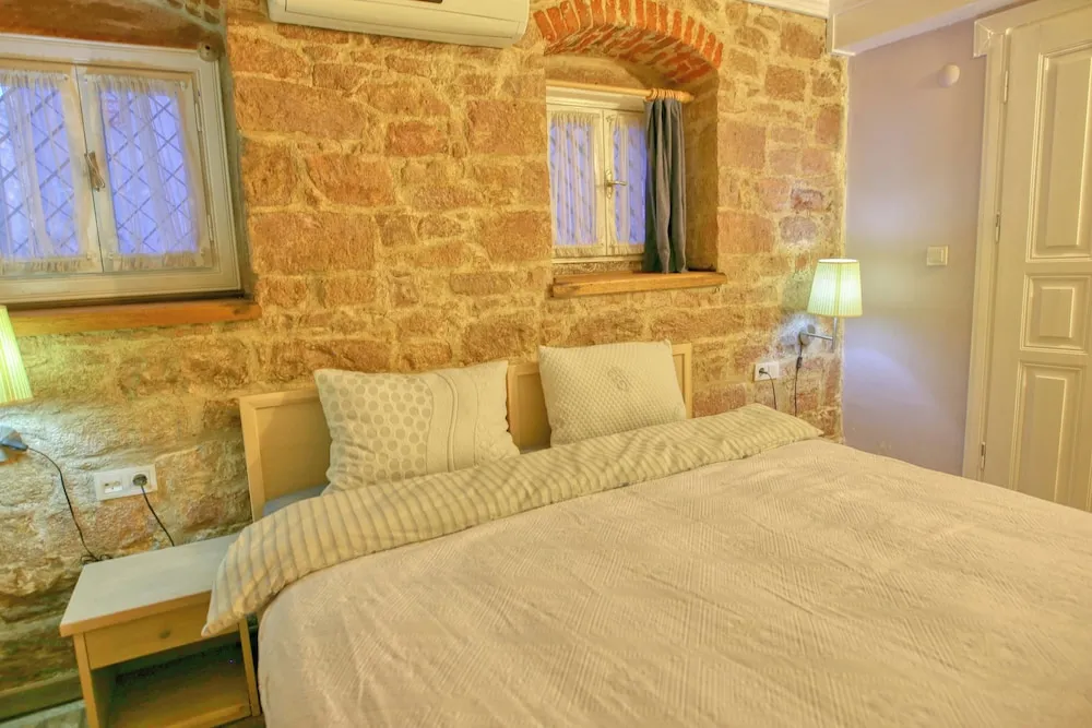 Economy Tek Büyük Yataklı Oda