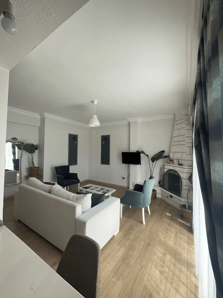 Luxury Tek Büyük Yataklı Oda, 1 Yatak Odası, Sigara İçilmez, Bahçe Manzaralı