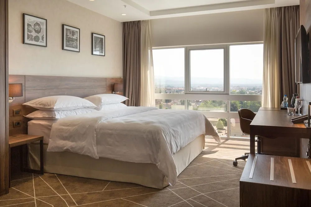 Superior Oda, 1 Çift Kişilik Yatak