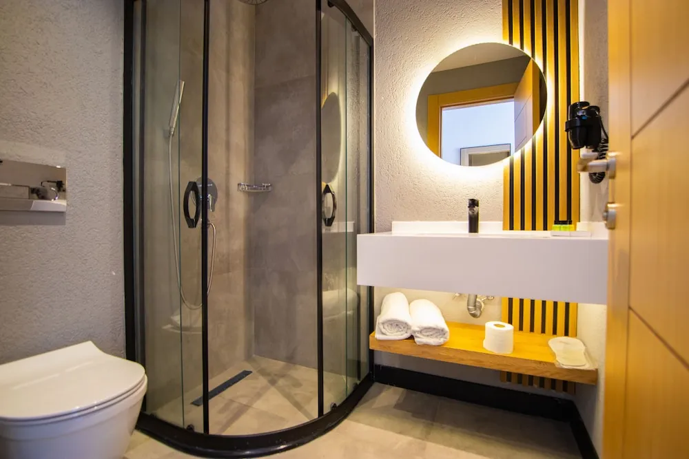 Luxury Tek Büyük veya İki Ayrı Yataklı Oda
