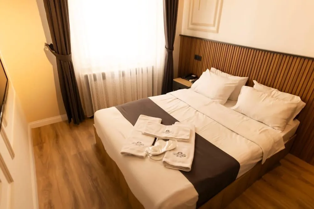 Comfort Büyük Yataklı Tek Kişilik Oda