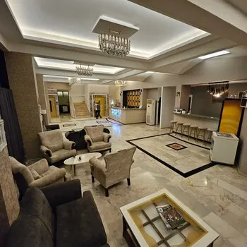 Eras Hotel