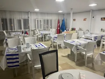 Avşa Marina Otel Yarım Pansiyon