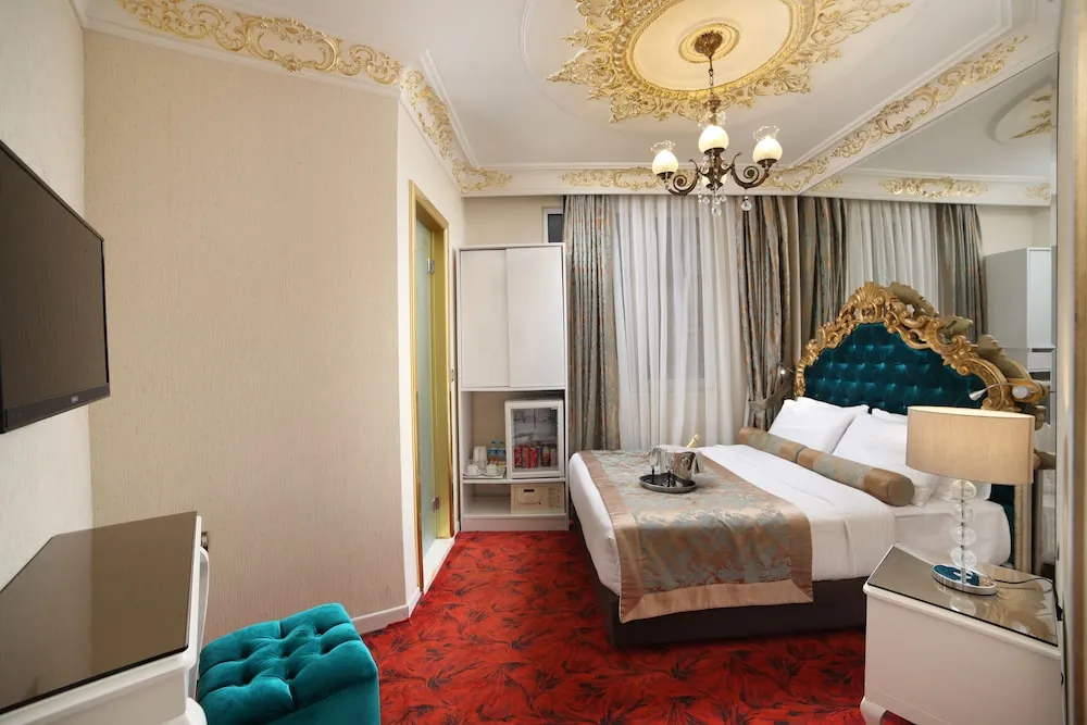 Economy Room