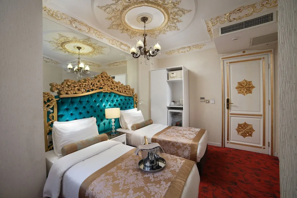 Economy Room