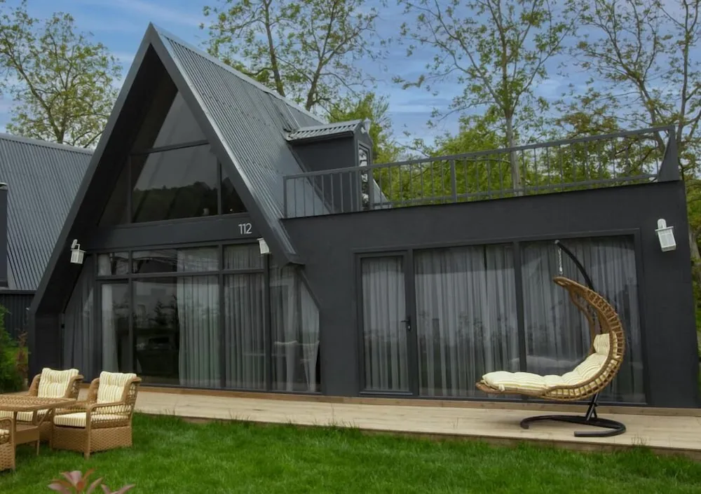 Deluxe Bungalow