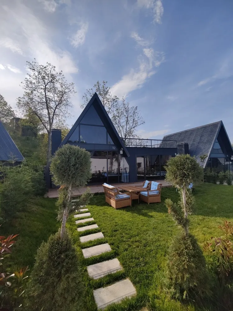 Deluxe Bungalow