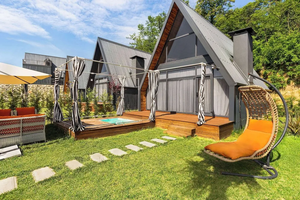 Superior Plus Bungalow