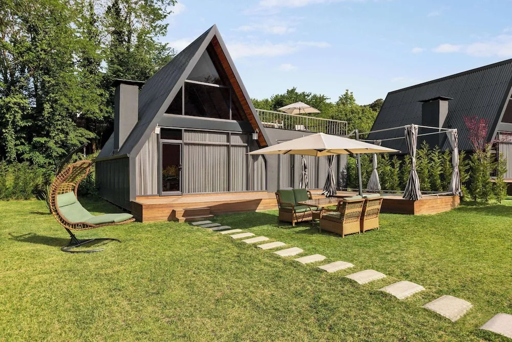 Premium - Deluxe Bungalow