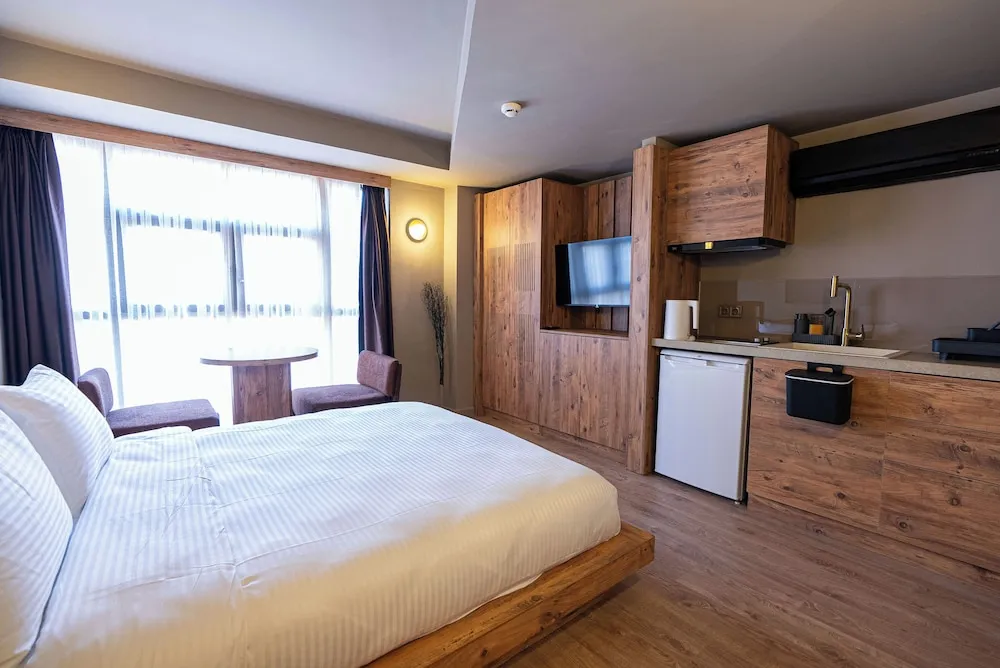 Deluxe Tek Büyük Yataklı Oda, Küçük Mutfak, Şehir Manzaralı