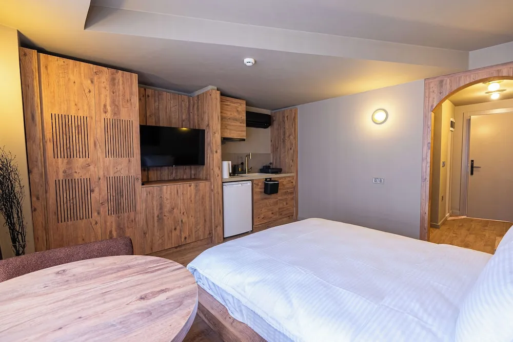 Deluxe Tek Büyük Yataklı Oda, Küçük Mutfak, Şehir Manzaralı