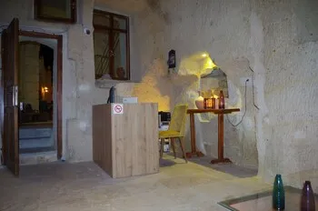 Feris Cave Hotel
