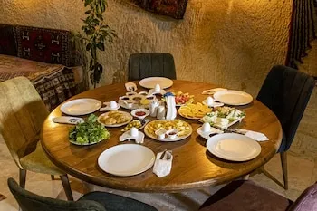 Feris Cave Hotel