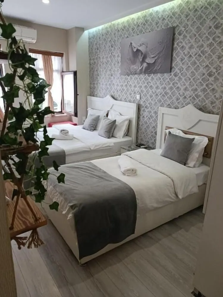Standard Üç Kişilik Oda