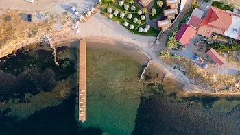 Anda Beach Bistro & Rooms