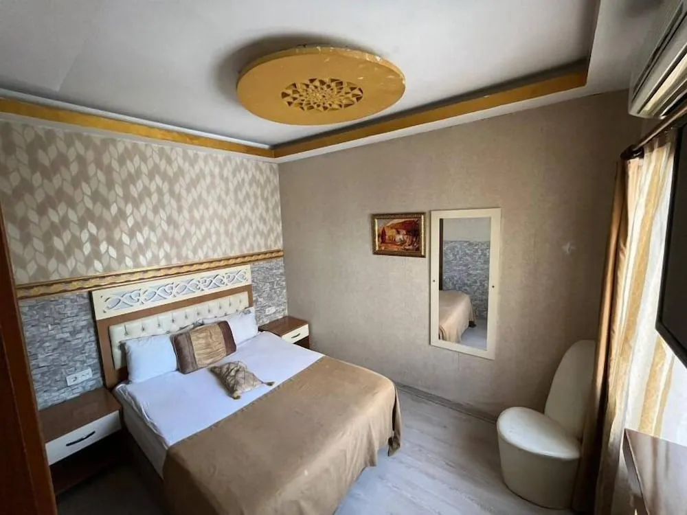 Tek Büyük Yataklı Oda