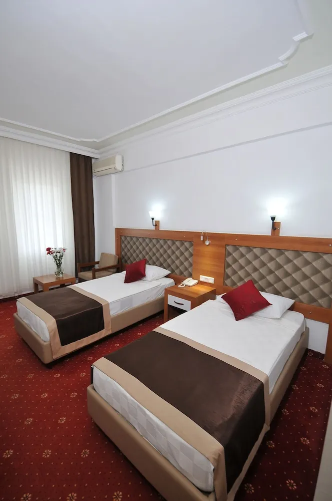 Economy Üç Kişilik Oda, Sigara İçilmez, Şehir Manzaralı
