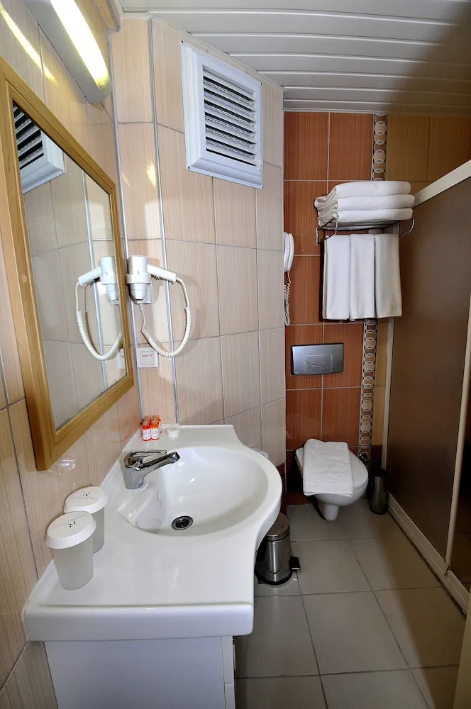 Standard Tek Büyük veya İki Ayrı Yataklı Oda, 1 Yatak Odası, Sigara İçilmez, Deniz Manzaralı