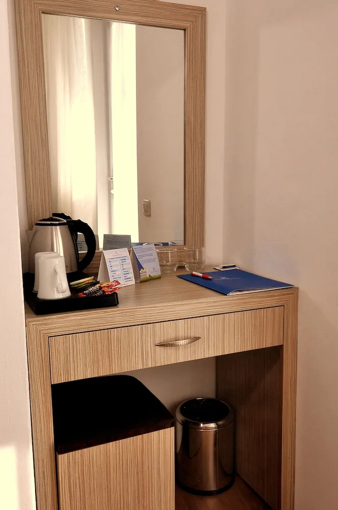 Standard Tek Büyük veya İki Ayrı Yataklı Oda, 1 Yatak Odası, Sigara İçilmez, Deniz Manzaralı