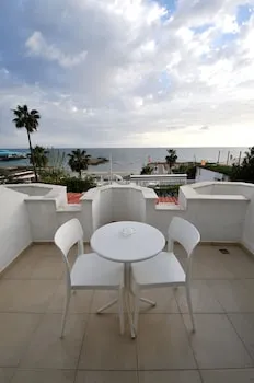 Ramira Beach Hotel