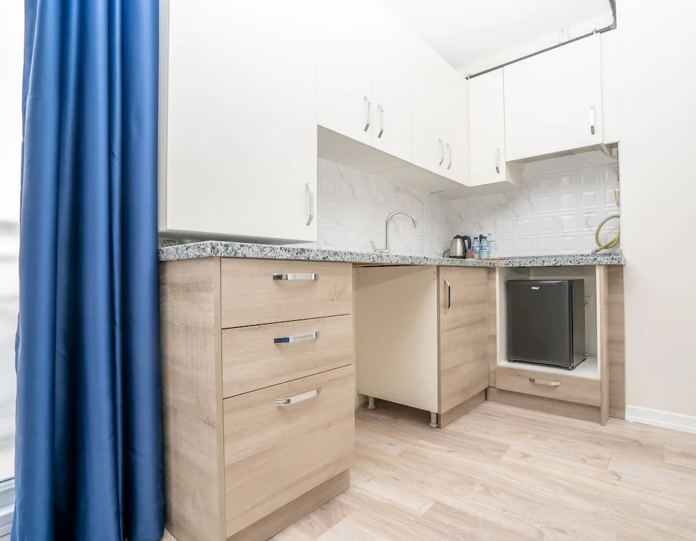 Deluxe Süit, Sigara İçilebilir