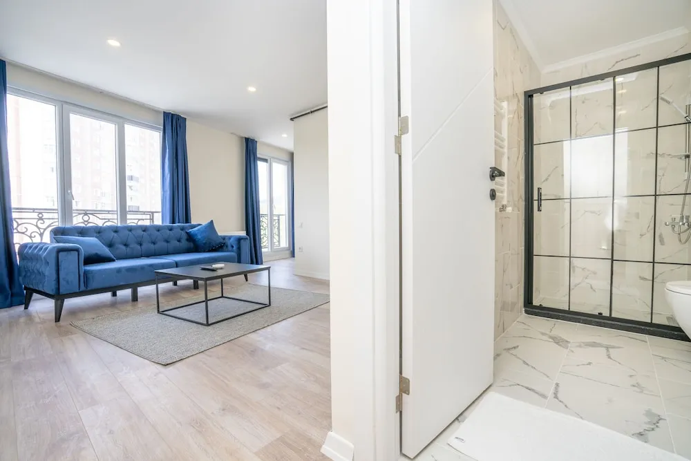 Deluxe Süit, Sigara İçilebilir