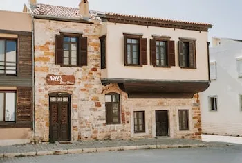 Nill's Stone House Otel