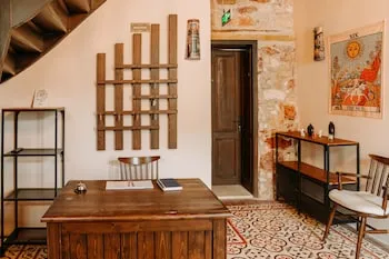 Nill's Stone House Otel