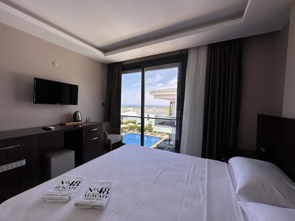 Deluxe Tek Büyük Yataklı Oda