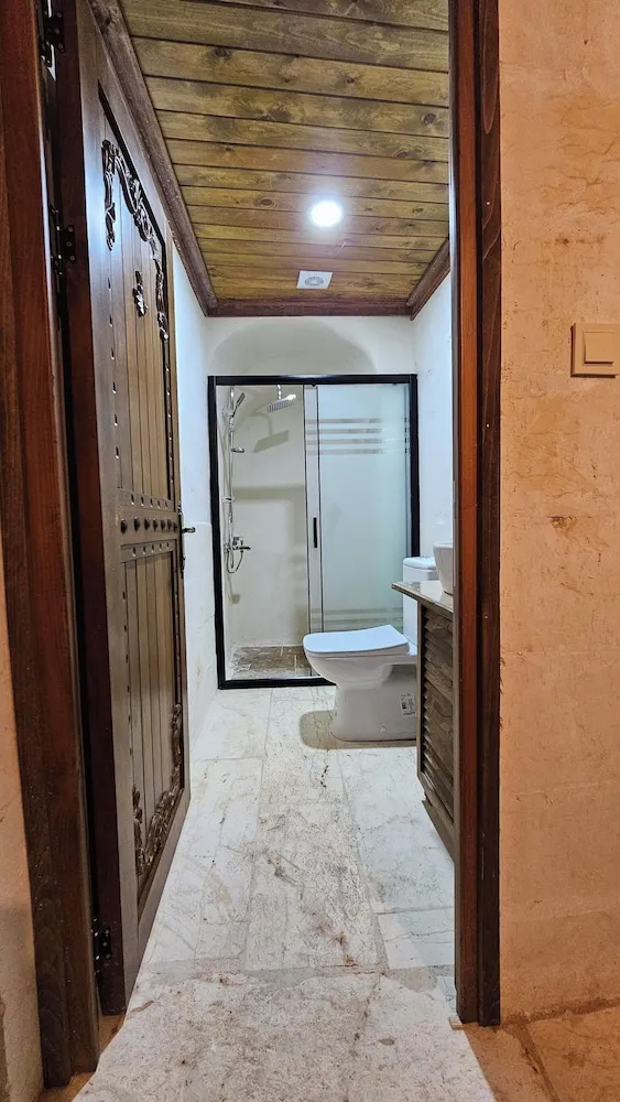 Comfort Tek Büyük veya İki Ayrı Yataklı Oda