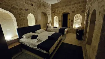 Firdevs Konağı