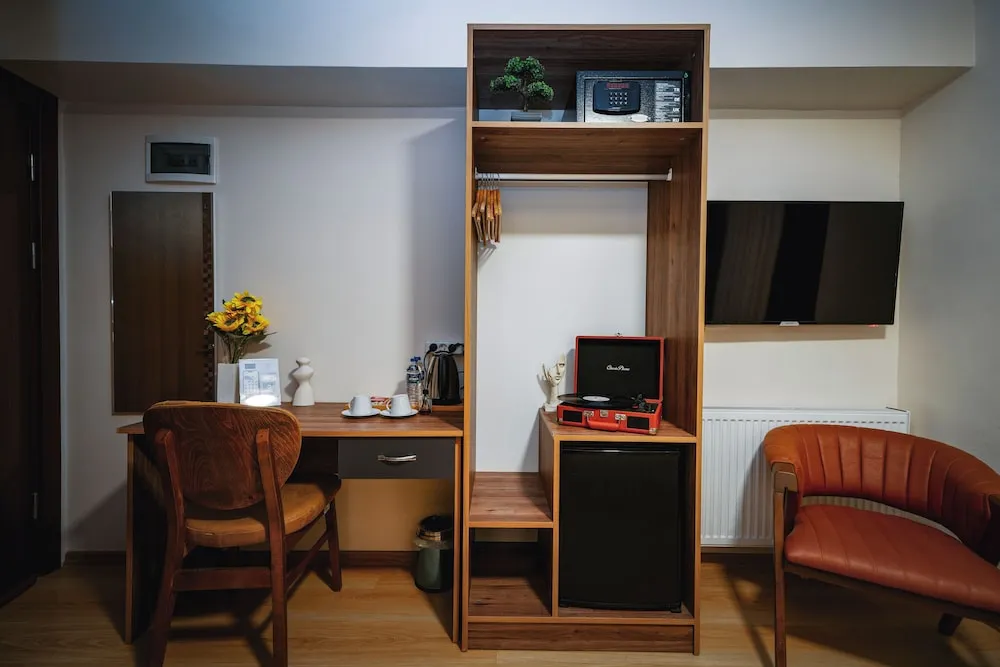Standard Tek Büyük veya İki Ayrı Yataklı Oda