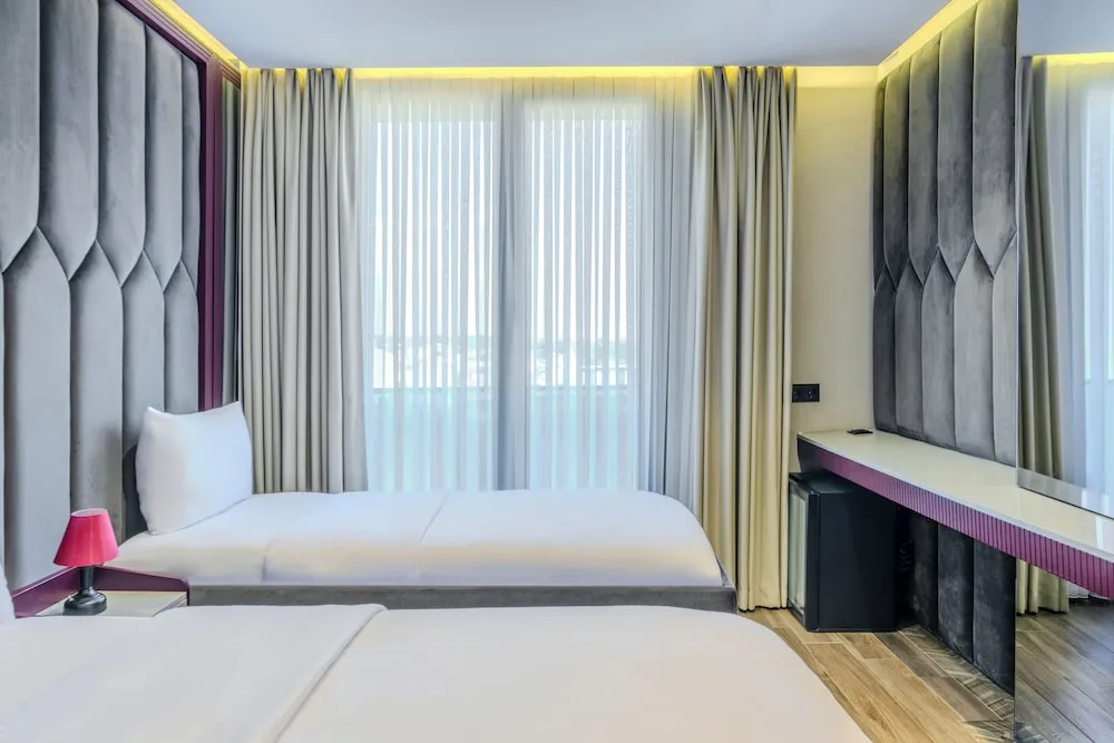 Deluxe Üç Kişilik Oda
